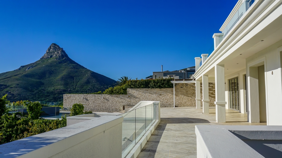 4 Bedroom Property for Sale in Bakoven Western Cape